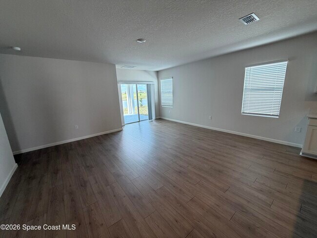 Building Photo - 1434 Garabaldi Cir SE