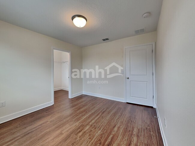 Building Photo - 4634 Reisswood Loop