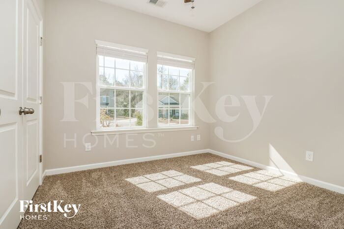 Building Photo - 3819 Sourwood Ct