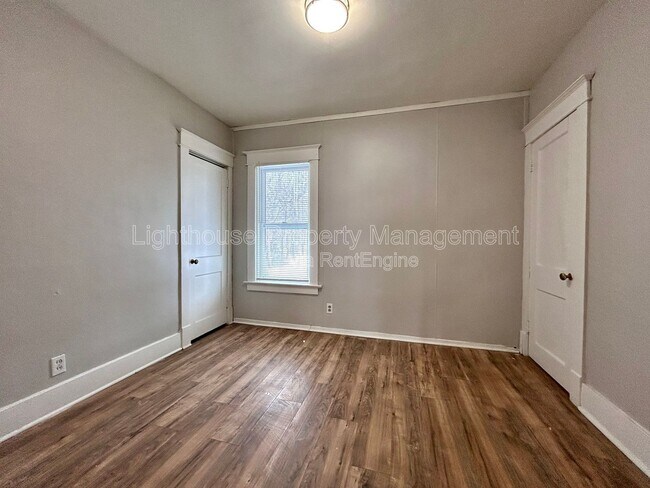 Building Photo - 2513 Sanford St