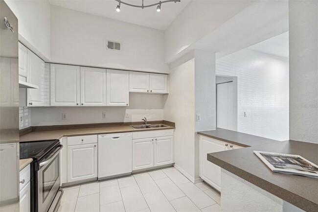 Building Photo - 501 S Moody Ave