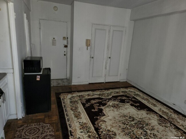 Building Photo - 98-51-98-64 64th Ave