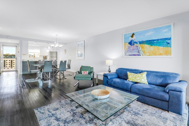 Building Photo - 52 Yacht Club Dr