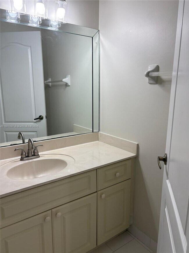 Building Photo - 14659 SW 126th Pl