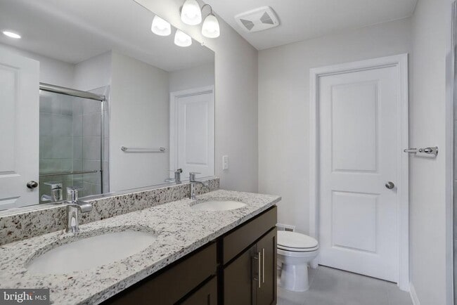 Building Photo - 721 Courier Ln