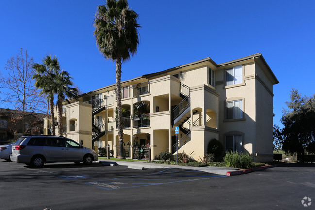 Primary Photo - Sunny Creek Apartments