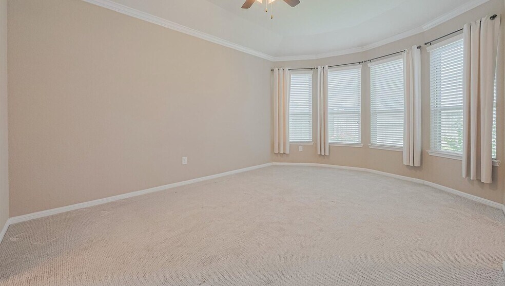 Building Photo - 5327 Silver Ledge Dr