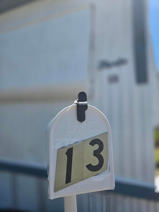 Primary Photo - 13 Loafing St