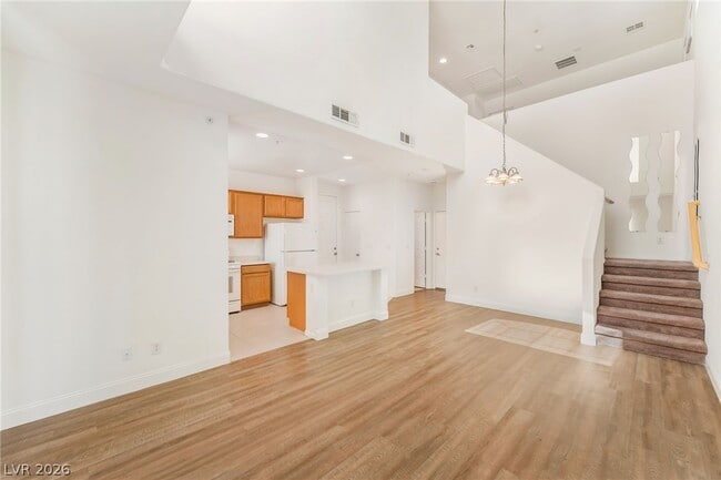 Building Photo - 6434 N Buttercup Creek St