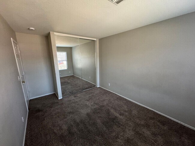 Building Photo - 3 Bedroom - 2 Bath - 1419 Sq. Ft. Home in ...
