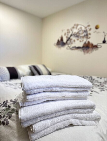 Building Photo - 1400 West Virginia Ave NE