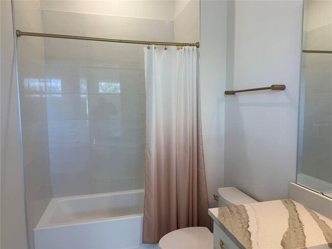 Building Photo - 798 TETBURY Lp