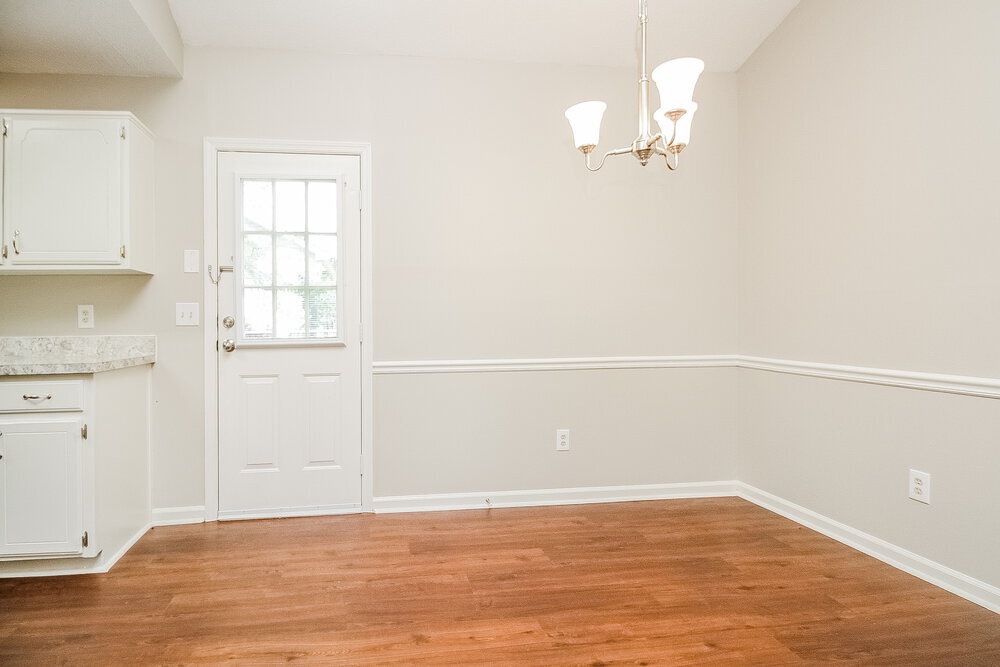 Building Photo - 102 Riverwood Dr