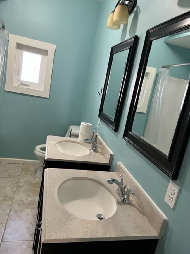 Building Photo - Cozy Home - Lawrenceville