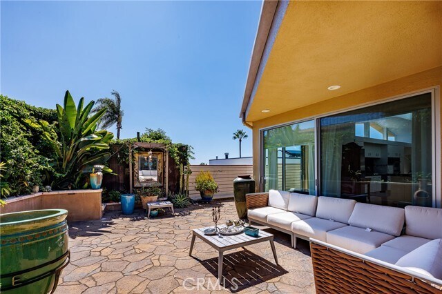 Building Photo - 647 Virginia Park Dr