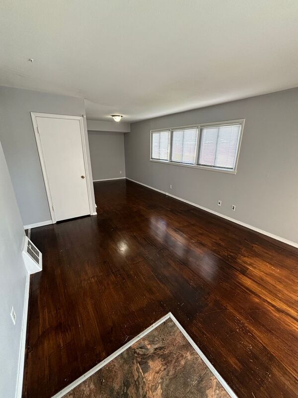 10511 Renfrew Dr 10511 Renfrew Dr St. Louis MO 63137 Apartment Finder