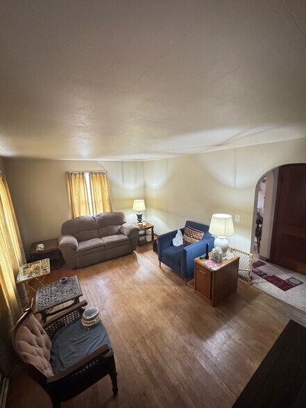 Building Photo - 7934 43rd Ave