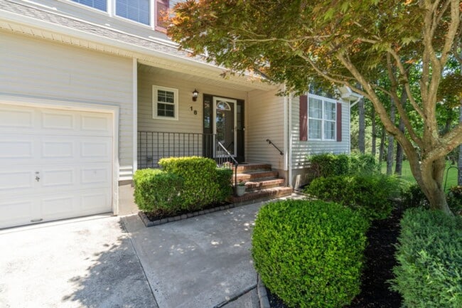 Building Photo - Private Cul-de-Sac Living: 4BR Home with Pool & Geothermal HVAC