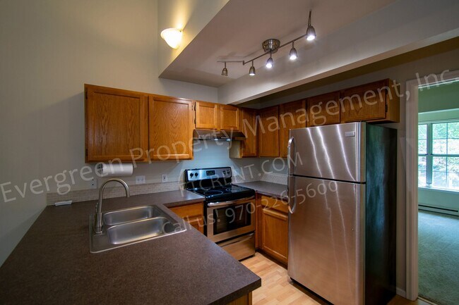 Building Photo - 3565 Windmill Dr