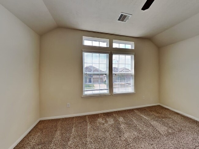 Building Photo - 30730 Gardenia Trace Dr