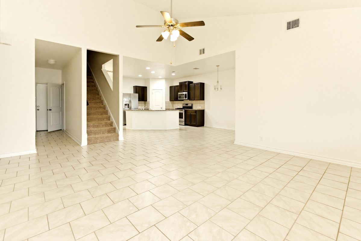 Building Photo - 536 Saltlick Wy