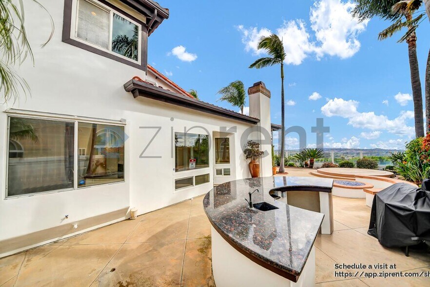 Building Photo - 20 Sierra Vista