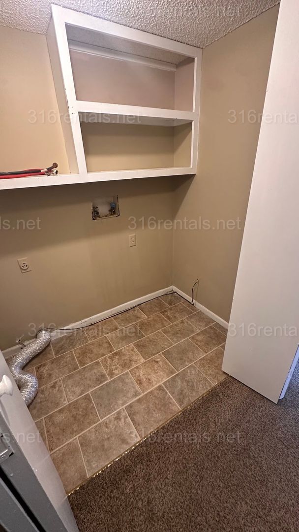 Building Photo - COMING SOON, PLEASE CHECK BACK.