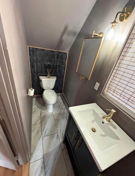 Building Photo - 22 Summer St