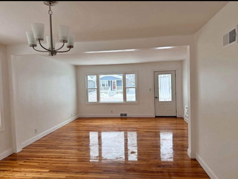 Building Photo - 1222 Kossuth Ave