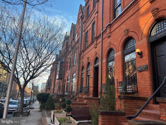 Primary Photo - 1040 N Calvert St