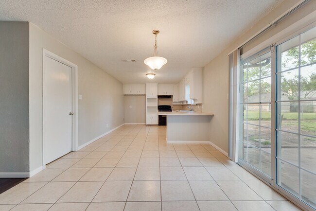 Building Photo - Neighborly Estate in North Richland Hills
