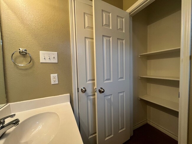 Building Photo - 3045 Palomino Trail