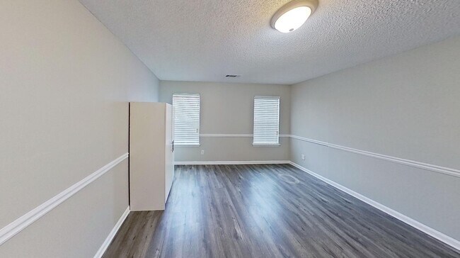 Building Photo - 6172 Sayler Park