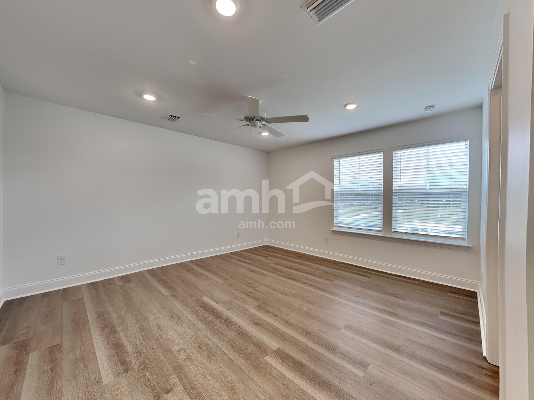 Building Photo - 108 Slice Dr