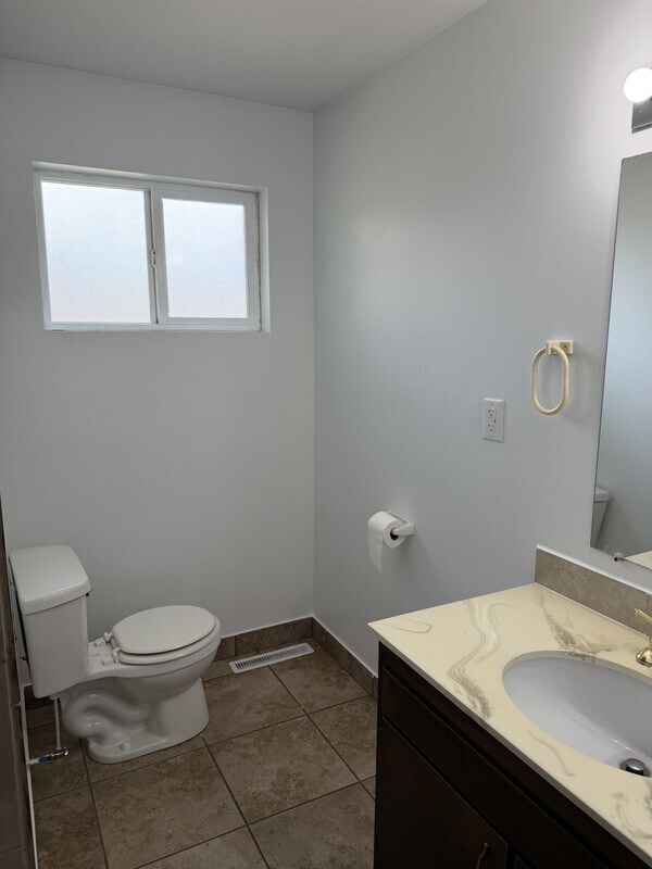 Building Photo - 1014 N 300 W