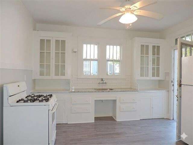 Building Photo - 1825 Pine St