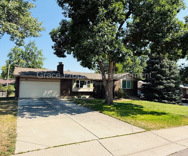 Building Photo - 1070 Iris St