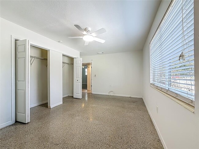 Building Photo - 7250 12th Ave N