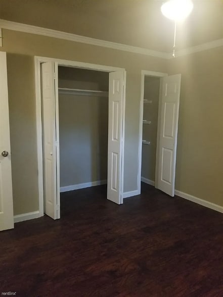 Building Photo - 7065 Bellfort Ave