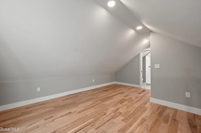 Building Photo - 656 Locust Grove Rd