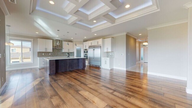 Building Photo - 2607 Falcon Ln