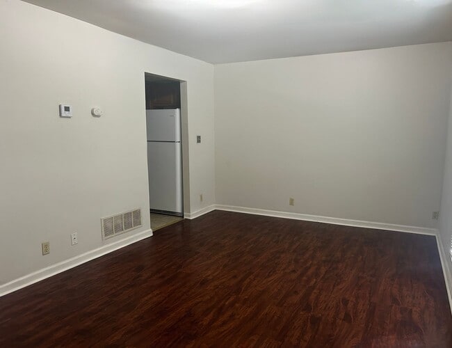 Building Photo - Now leasing for August 2026!