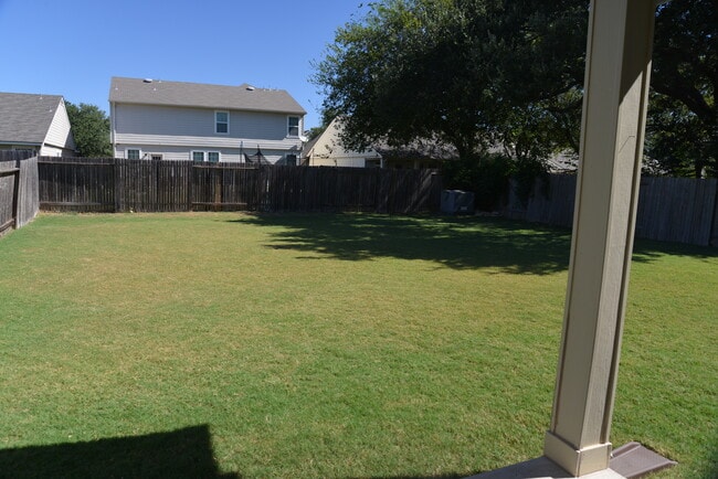 Building Photo - 11715 Oakwood Rdg