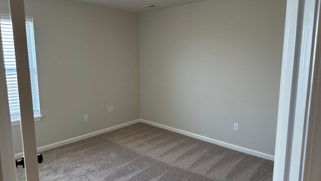 Interior Photo - Weldon Reserve