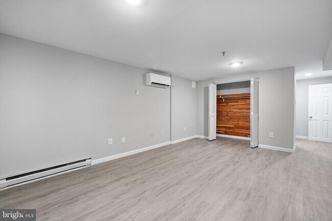Building Photo - 7795 Penn Manor Ct