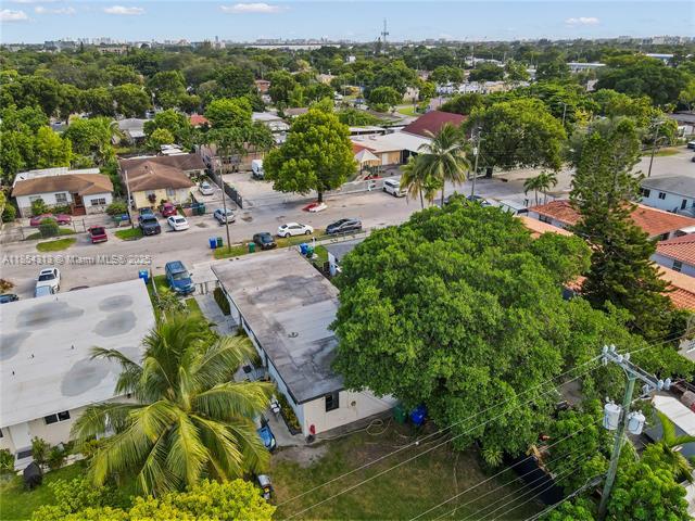 Building Photo - 2465 NW 35th St