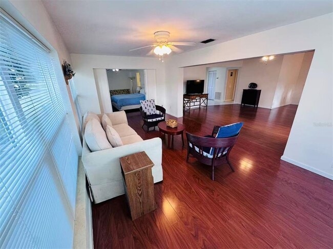 Building Photo - 3605 57th Ave Dr W