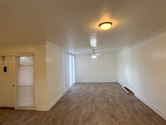 Building Photo - 1071 Windward Dr