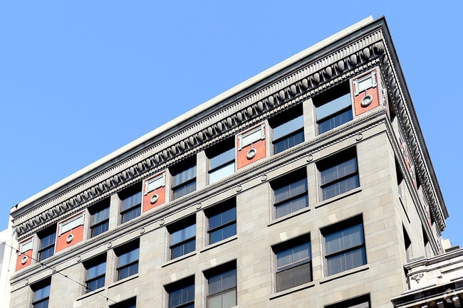 Building Photo - Hellman Building