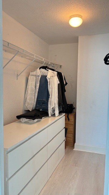 Building Photo - 7501 E Treasure Dr